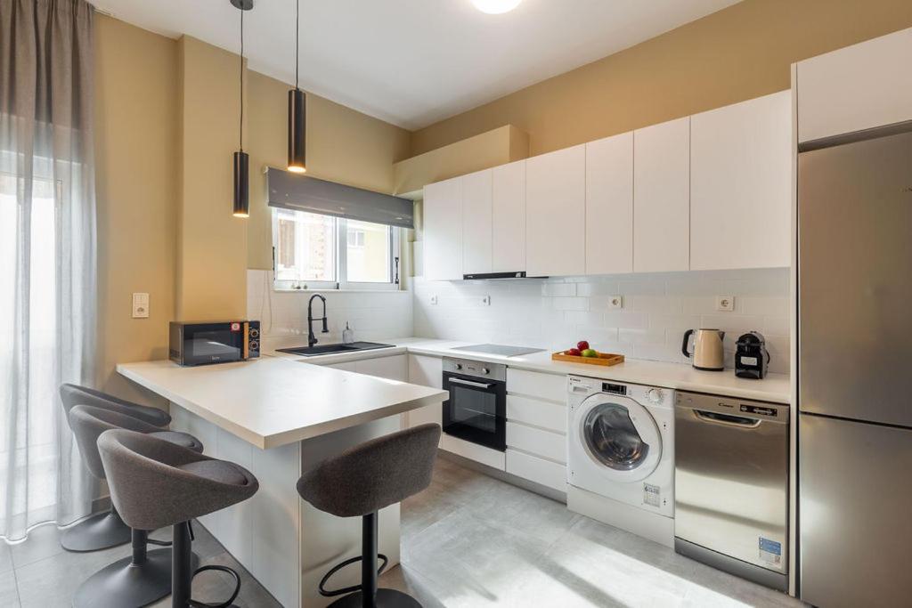Snug By Zoia Living Apartment Athens Exterior photo